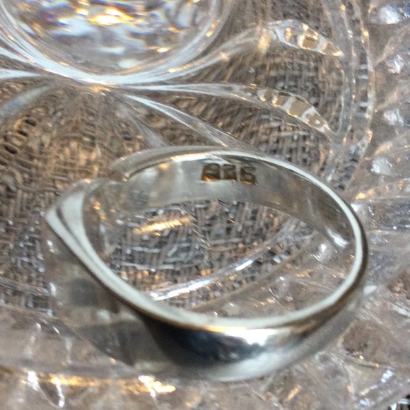 Silver Ring - Picture 5 of 6